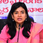 మహిళలు నిర్భయంగా పని చేయాలి.. క‌లెక్ట‌ర్ గ‌రిమ అగ్ర‌వాల్ పిలుపు