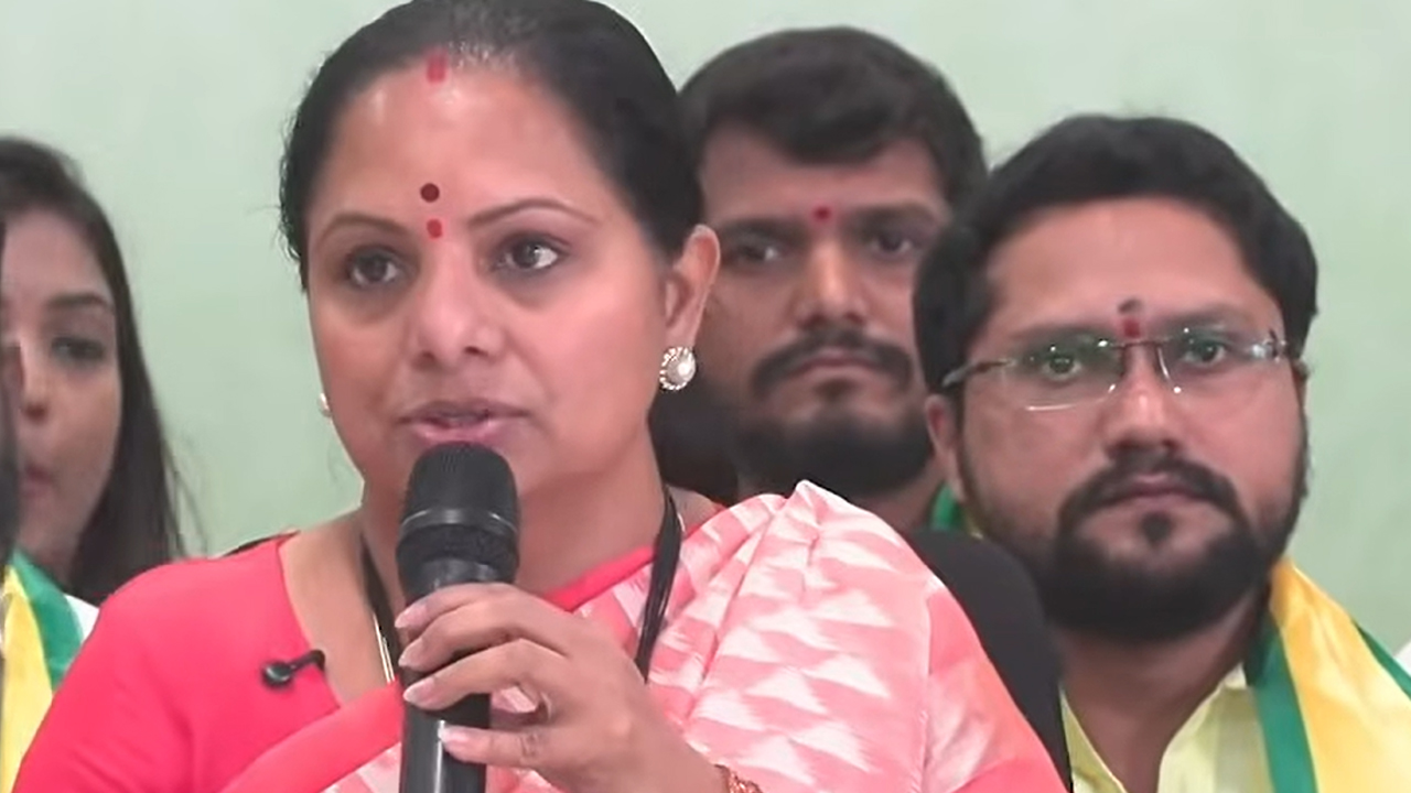 బండి సంజ‌య్ కొడుకుపై లుక్ అవుట్ నోటీసు జారీ చేయాలి.. క‌విత డిమాండ్‌