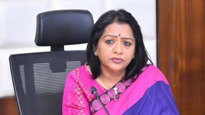 హైదరాబాద్‌లో హాట్ టాపిక్‌గా మారిన మహిళా కమిషన్ చైర్మన్ కుటుంబ ఘటన