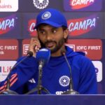ప్రెస్ మీట్ మధ్యలో అమ్మ ఫోన్.. కాల్ ఎత్తిన నితీశ్ కుమార్ రెడ్డి వీడియో వైరల్