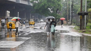 Cyberabad Police Advisory: హైదరాబాద్‌లో భారీ వర్షాలు.. ముందస్తు లాగౌట్‌కు సూచనలు