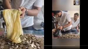 Telangana Man Bought Splendor Plus Bike For 1.10 Lakhs Using 10 Rupee Coins Saved Over 5 Years