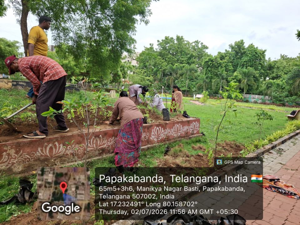 The Horticulture Officer inspected Ramachandraiah Park in the 20th Division.