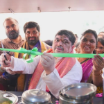 మహిళలకు రూ.10 లక్షల వరకు వడ్డీలేని రుణాలు.. మంత్రి పొన్నం కీలక ప్రకటన