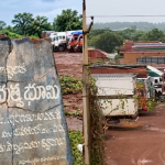 జహీరాబాద్‌లో 10 ఎకరాల ప్రభుత్వ భూమి.. పార్కింగ్ దందాపై ఆరోపణలు